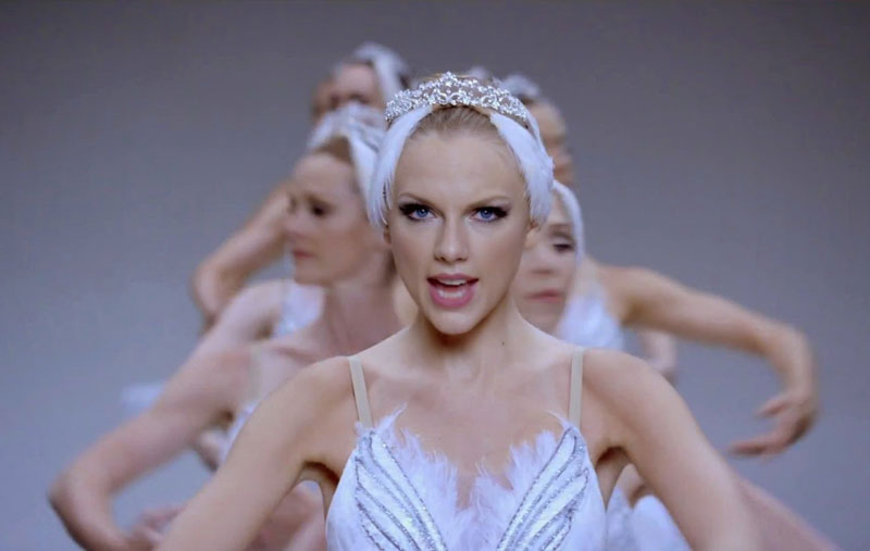 7. Shake It Off (Taylor Swift). Lượt xem: 2.318.161.412.