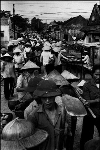 Ha Noi nam 1991 trong anh cua Patrick Zachmann (1)-Hinh-13