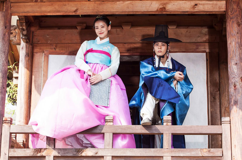 6. My Sassy Girl (tạm dịch: Công chúa ngổ ngáo). Lấy bối cảnh thời đại Joseon, bộ phim kể về chuyện tình yêu giữa Gyun Woo (Joo Won thủ vai), một học giả lạnh lùng, người được xem là "bảo vật quốc gia" và công chúa Hye Myung (Oh Yeon-seo thủ vai), một cô gái nghịch ngợm, chuyên gây rắc rối.