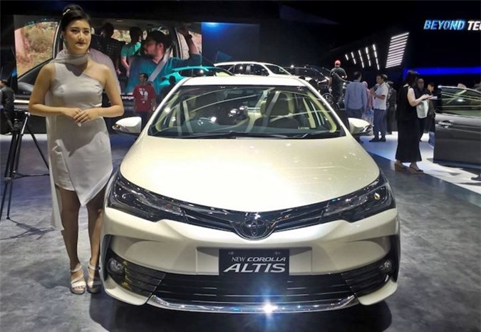 Can canh Toyota Corolla Altis 2018 phien ban dac biet-Hinh-6