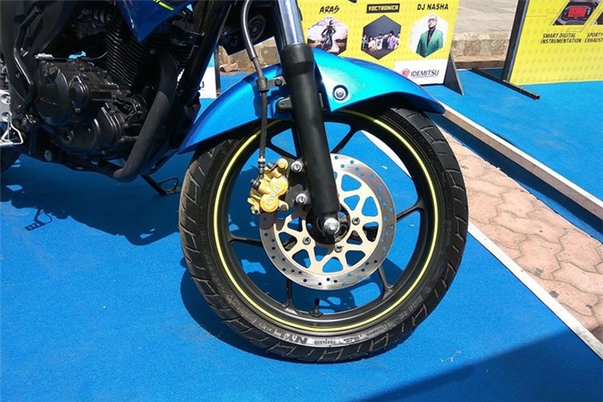 Moto Suzuki Gixxer gia 33 trieu khien dan Viet phat them-Hinh-6