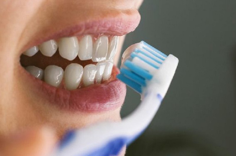 Đánh răng quá nhiều cũng không phải là một cách chăm sóc răng miệng tốt.