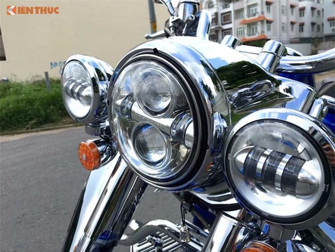 “Xe no” Harley-Davidson CVO Softail gia 750 trieu tai VN-Hinh-2