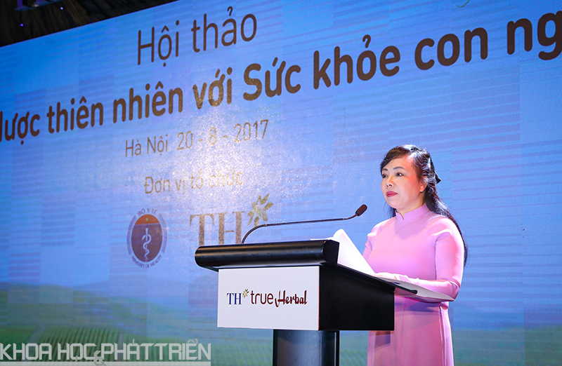 Bộ trưởng Nguyễn Thị Kim Tiến phát biểu tại hội thảo