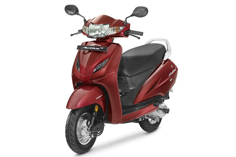 Chi tiết xe tay ga giá rẻ của Honda. Honda Activa 4G 2017 vừa được bán ra tại thị trường Ấn Độ với giá 50.730 Rupee (tương đương 17,94 triệu đồng). Vậy mẫu scooter này có gì đặc biệt? (CHI TIẾT)