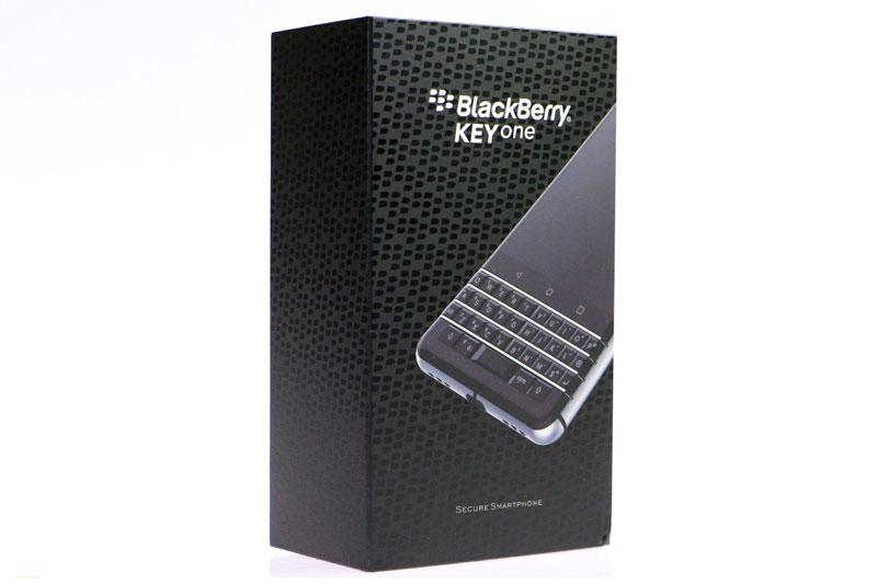 Hộp đựng BlackBerry KeyOne.