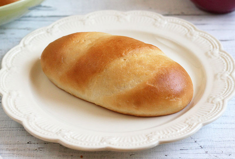 Công thức làm bánh mì tươi cho người mới học. Bánh mì tươi là món ăn được nhiều người lựa chọn đưa vào thực đơn sáng. Dưới đây là công thức làm bánh mì tươi cực kỳ đơn giản nên rất phù hợp cho người mới học làm bánh. (CHI TIẾT)