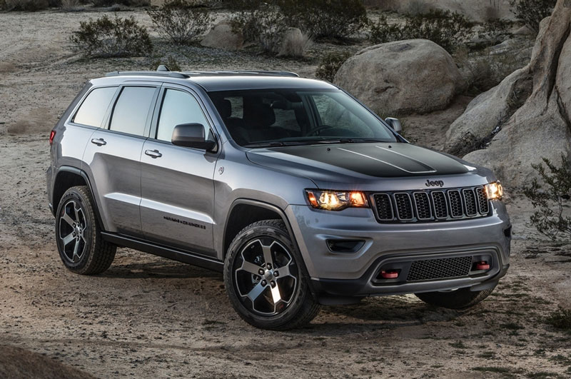 2. Jeep Grand Cherokee Overland 2017.