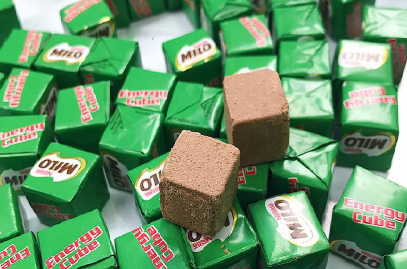 Clip: Cách làm kẹo Milo Cube cực đơn giản cho tín đồ hảo ngọt. Bạn hoàn toàn có thể tự làm cho mình những viên kẹo Milo Cube mới lạ với hương vị thơm dịu, ngọt ngào chỉ với cách thực hiện sau đây. (CHI TIẾT)