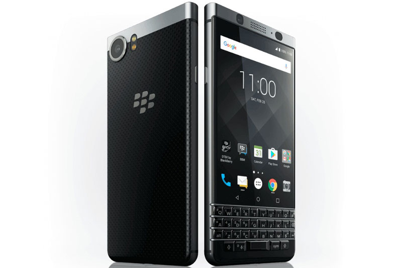 BlackBerry KeyOne (14,99 triệu đồng).