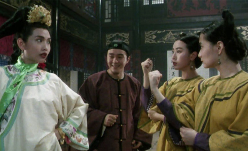 6. Lộc Đỉnh Ký (1992). Đây là một phim võ hiệp hài dựa theo nguyên tác của nhà văn Kim Dung, vai chính Vi Tiểu Bảo được giao cho Chu Tinh Trì. Đây là một trong những phim ăn khách nhất ở Hồng Kông năm 1992 và cũng được coi là một bộ phim tiêu biểu cho phong cách hài của Chu Tinh Trì.