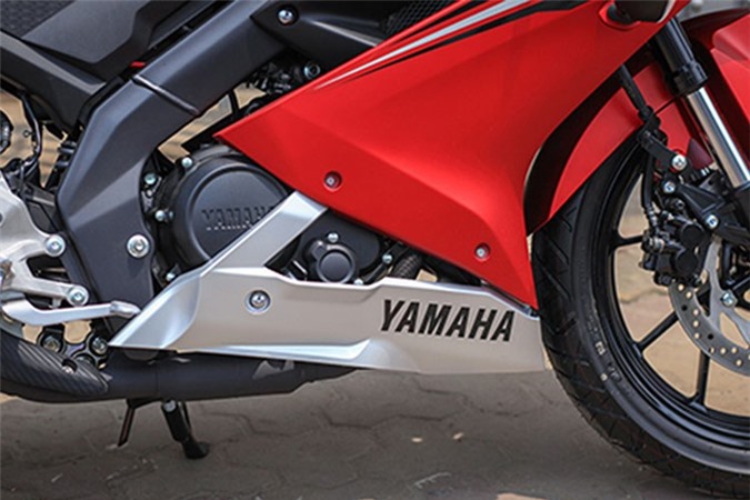 Moto Yamaha R15 gia chi 99 trieu dong tai Viet Nam-Hinh-8