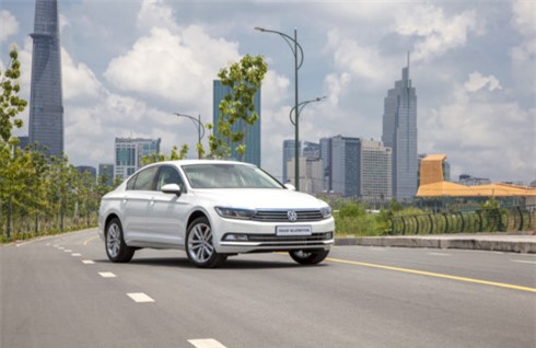 Volkswagen Beetle và Passat vừa ra mắt có gì đặc biệt? Sau khi trở lại Việt Nam, Volkswagen (VW) đã giới thiệu tới thị trường hai phiên bản Beetle và Passat mới. (CHI TIẾT)