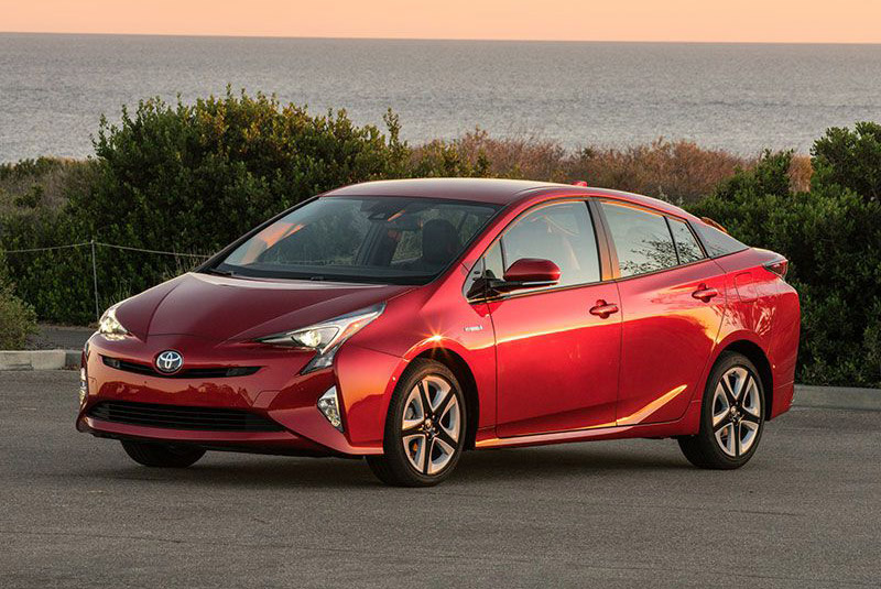 8. Toyota Prius 2017.