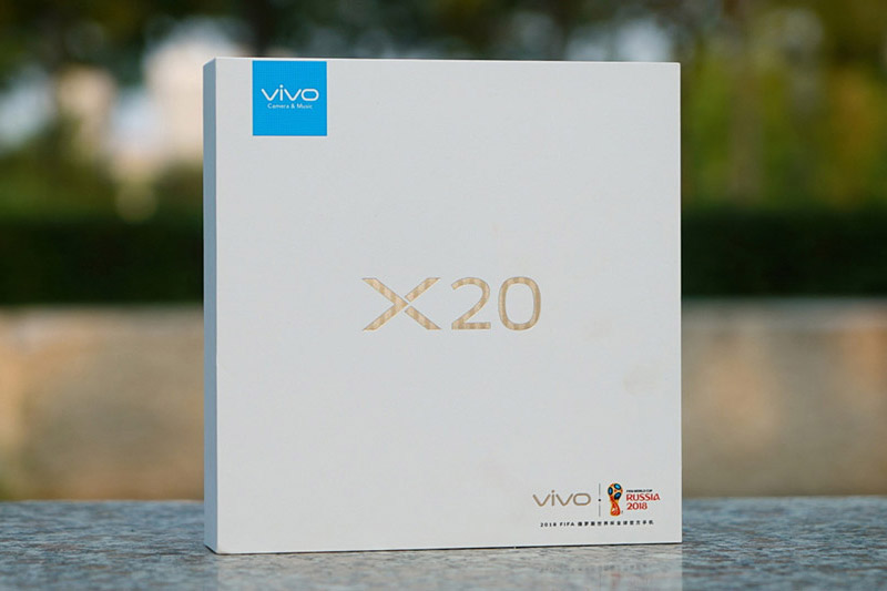 Hộp đựng Vivo X20.