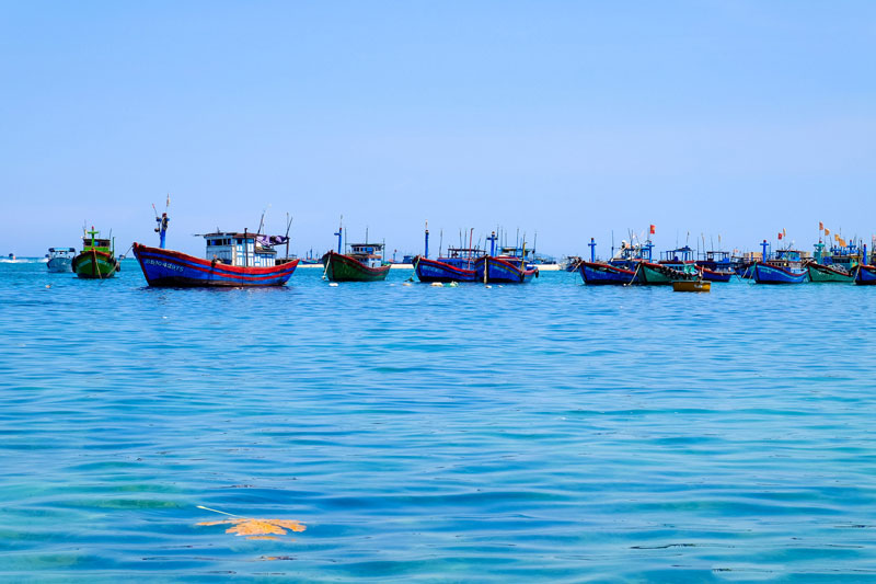 Đảo Hòn Khô là một trong 32 hòn đảo nằm gần bờ của tỉnh Bình Định. Ảnh: Pham An Duong.