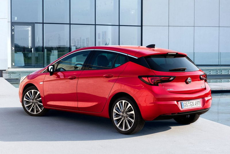 8. Opel Astra (doanh số: 172.484 chiếc).