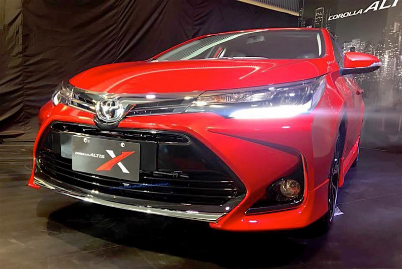 Toyota Corolla Altis X 2017 - 2