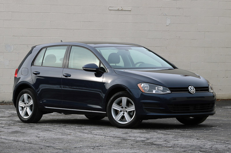 2. Volkswagen (doanh số: 4.331.196 chiếc).