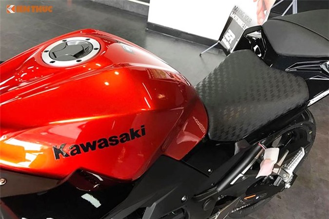 Moto Kawasaki Z300 ABS moi gia 139 trieu tai Viet Nam-Hinh-6