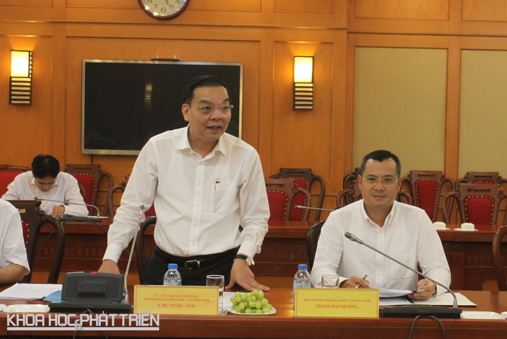 Bộ trưởng Bộ KH&CN Chu Ngọc Anh phát biểu tại buổi làm việc. Ảnh: NV