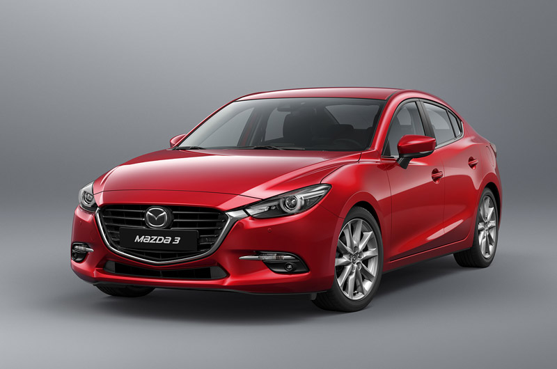 2. Mazda 3 Sport 2017 (giá khởi điểm: 17.845 USD).
