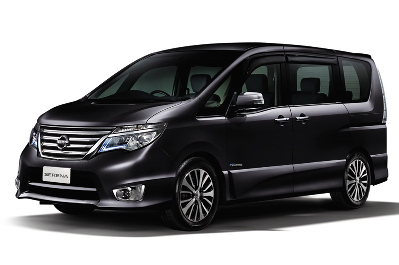 7. Nissan Serena (doanh số: 8.187 chiếc).