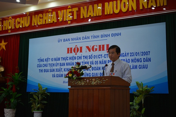 Phó Chủ tịch UBND tỉnh Trần Châu phát biểu chỉ đạo.