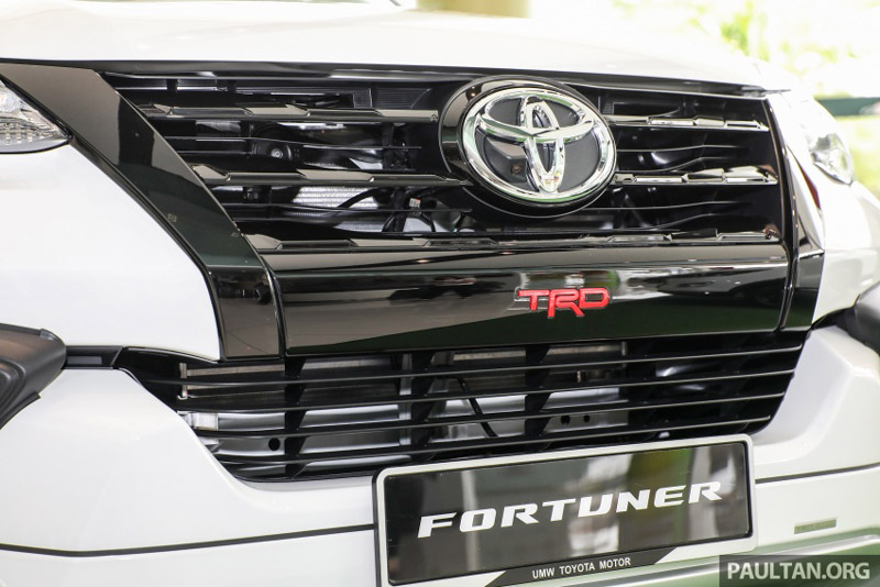 Toyota Fortuner 2.4 VRZ TRD 2017 - 4