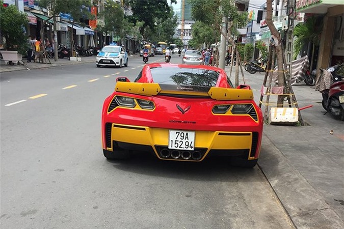 Chevrolet Corvette C7 Z06 tien ty do ruc tai Nha Trang-Hinh-4