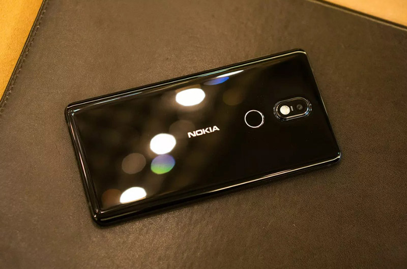 Nokia 7 - 6