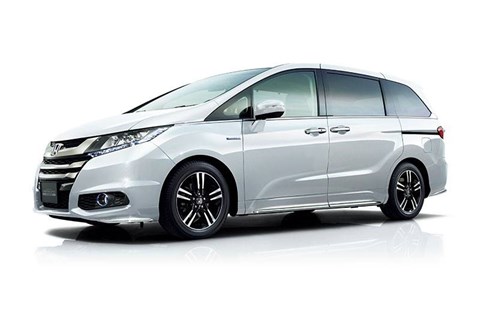 Xe gia đình Honda Odyssey mới chốt giá 2 tỷ đồng. Honda Việt Nam vừa chính thức bán ra thị trường mẫu xe MPV nhập khẩu Odyssey với mức giá 2 tỷ đồng. (CHI TIẾT)