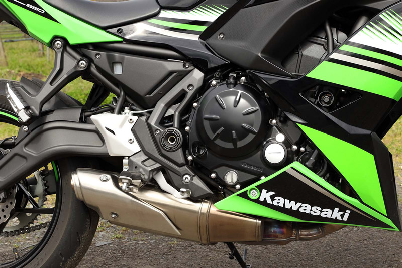 Kawasaki Ninja 650 2017 - 12