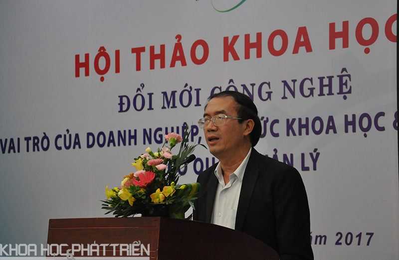 Ông Nguyễn Đình Bình phát biểu tại hội thảo.