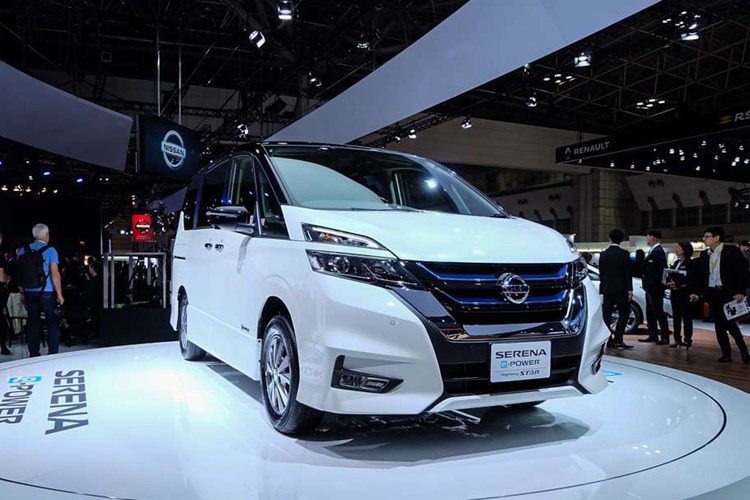 Nissan ra mắt xe minivan chạy điện Serena e-POWER 2018. Dự kiến mẫu minivan mới Serena e-POWER sẽ được Nissan bán ra thị trường Nhật Bản vào mùa xuân năm 2018. (CHI TIẾT)