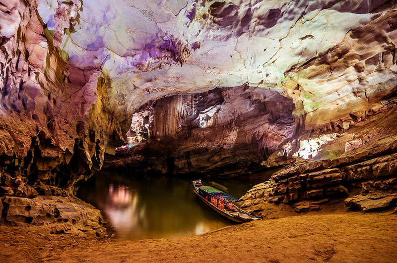 Theo nghiên cứu khoa học, quá trình phong hóa tạo thành hang động ở Phong Nha là quá trình tự nhiên đã diễn ra từ cách đây 250 triệu năm. Ảnh: ST.