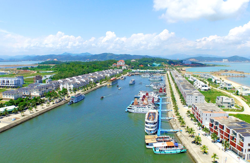 Cảng tàu khách quốc tế Tuần Châu được khởi công xây dựng từ năm 2012, với tổng giá trị đầu tư lên đến hàng nghìn tỷ đồng. Ảnh: Phan Hằng.