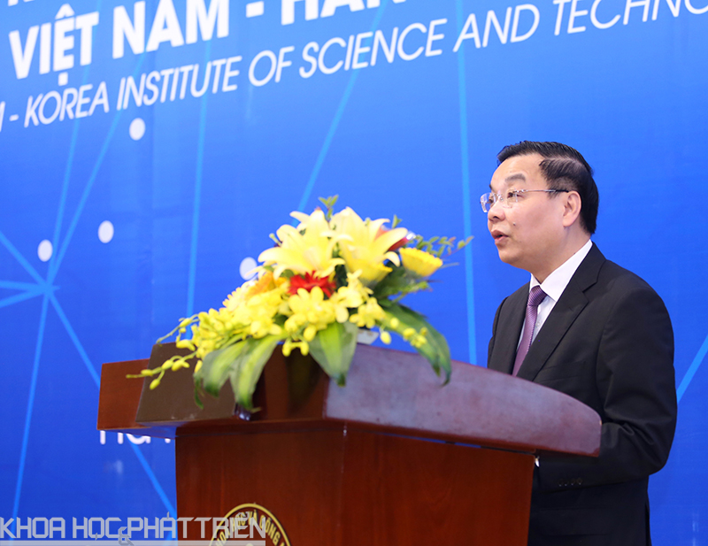 Bộ trưởng Chu Ngọc Anh phát biểu tại sự kiện. Ảnh: Văn Nguyên.