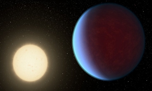 Ngoại hành tinh 55 Cancri-e quay xung quanh ngôi sao mẹ ở khoảng cách rất gần. Ảnh: NASA.