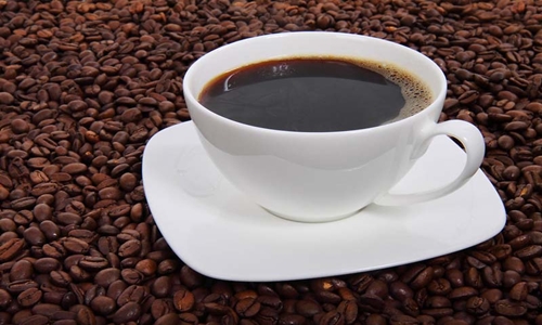 Uống cà phê điều độ giúp làm giảm nguy cơ mắc các bệnh về gan. Ảnh: Siasat.