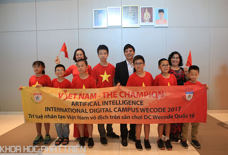 Đoàn Việt Nam vinh dự nhận được 3 giải vô địch tại cuộc thi WeCode quốc tế.