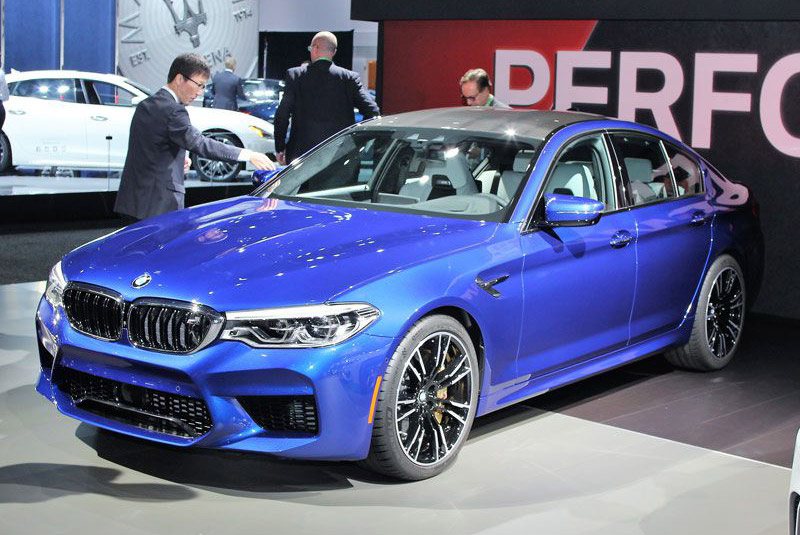 4. BMW M5 2018.