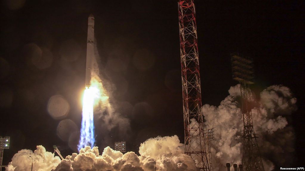Nga mất liên lạc với vệ tinh Angosat-1 phóng cho Angola. Ảnh: Rferl.org