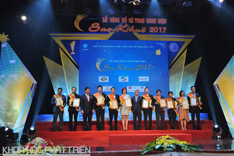 Các sản phẩm xuất sắc được trao danh hiệu Top 10 Sao Khuê 2017.