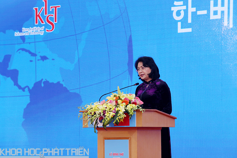 Phó Chủ tịch nước Đặng Thị Ngọc Thịnh kỳ vọng sự phát triển của VKIST.