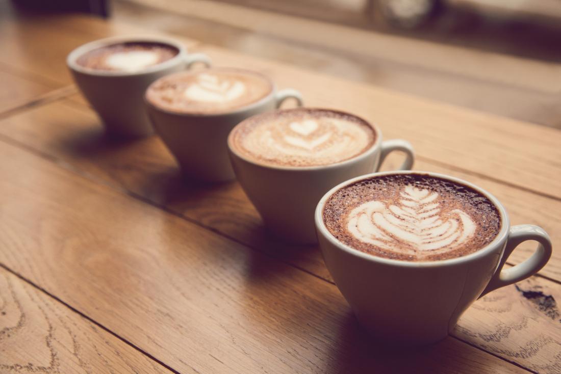Bốn tách cà phê có thể phát huy tác dụng bảo vệ tim mạch.