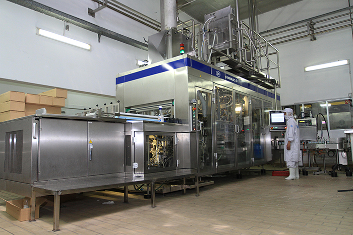 Hệ thống máy móc tự động hoàn toàn tại Nhà máy sữa Mega - Factory của Vinamilk