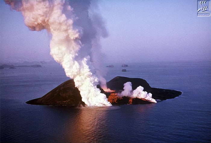 (Ảnh: The Surtsey Research Society)