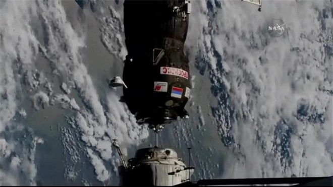 Tàu vũ trụ Nga xuất sắc phá ký lục “cập bến” trạm ISS chỉ sau 4 giờ phóng lên quỹ đạo - Ảnh 2.