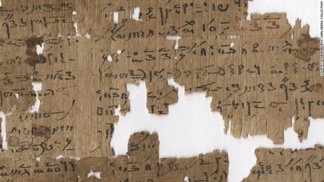 Một mẫu giấy papyrus cổ đại - Ảnh: CNN